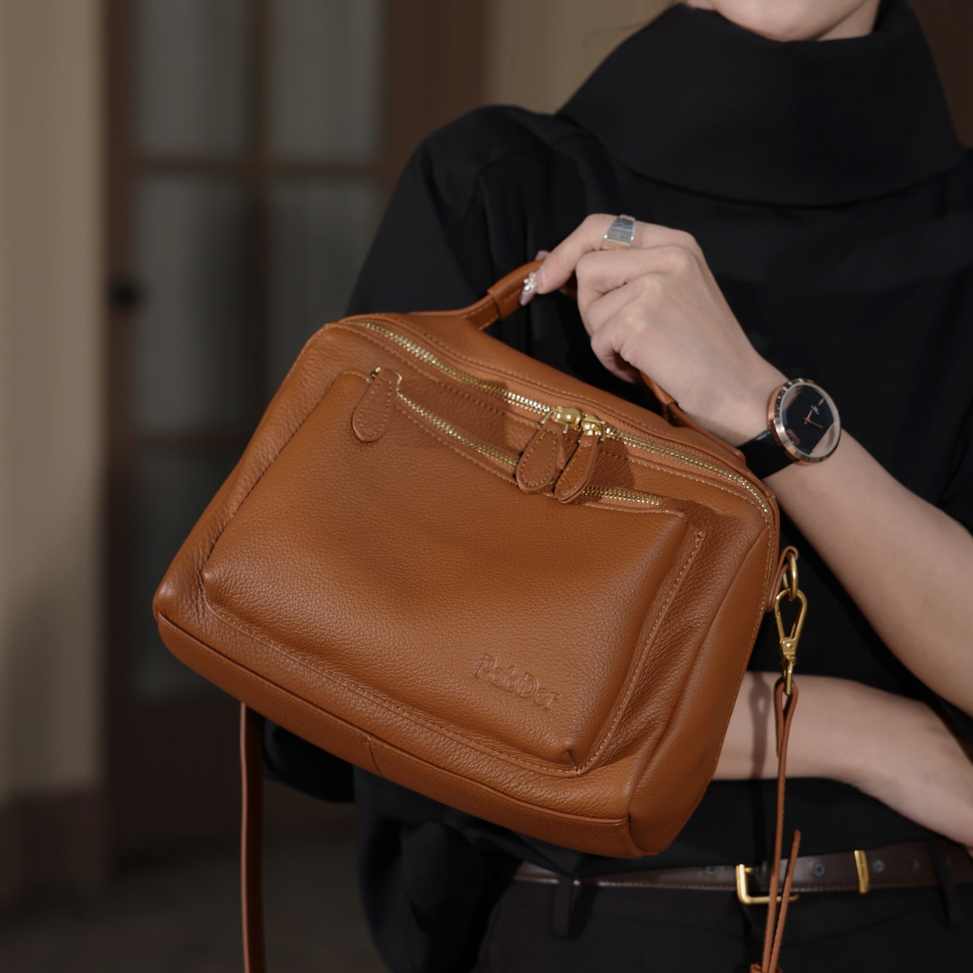 Claris Shoulder Bag