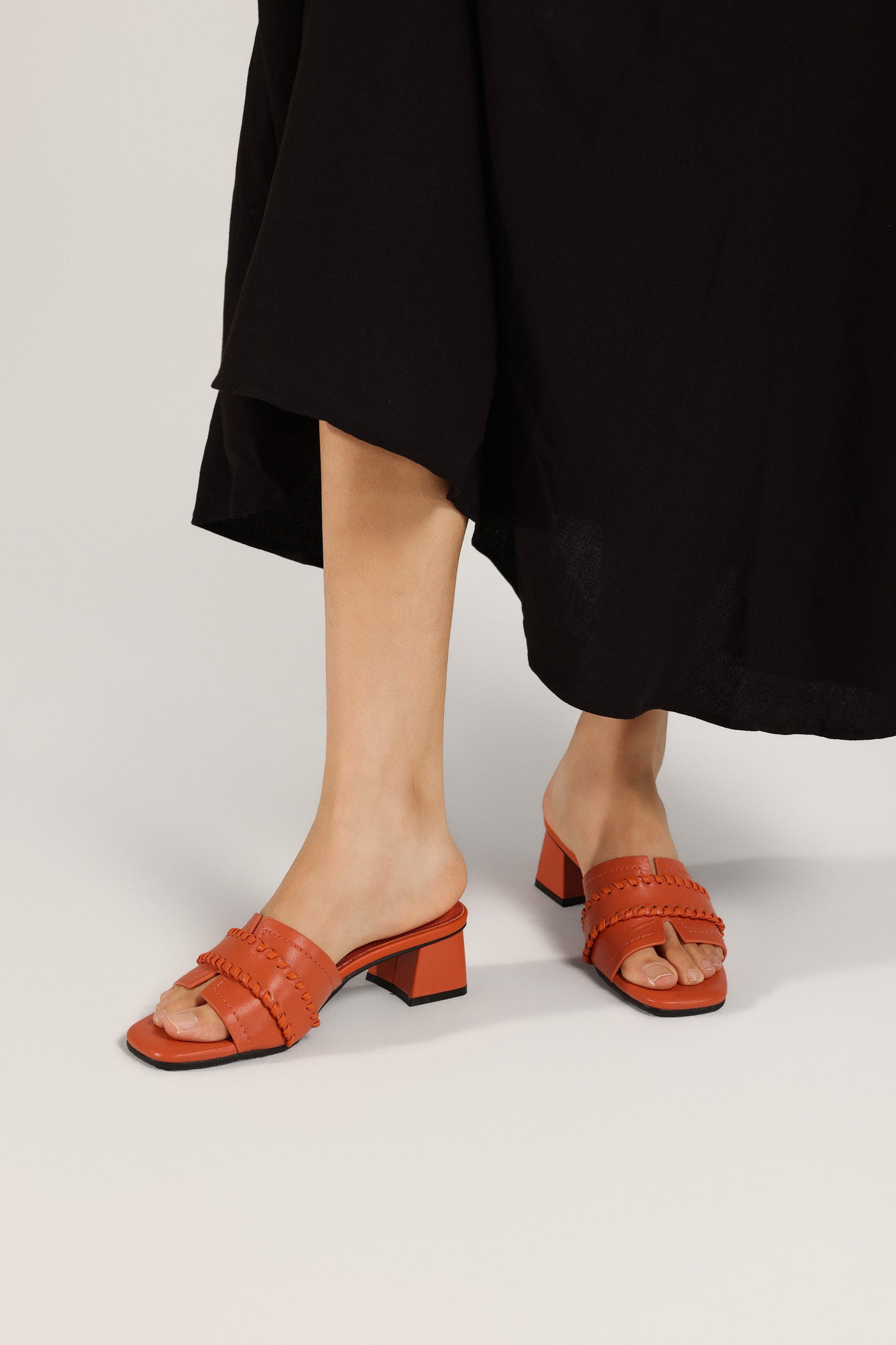 Genuine Leather Block Heeled 2in Sandals