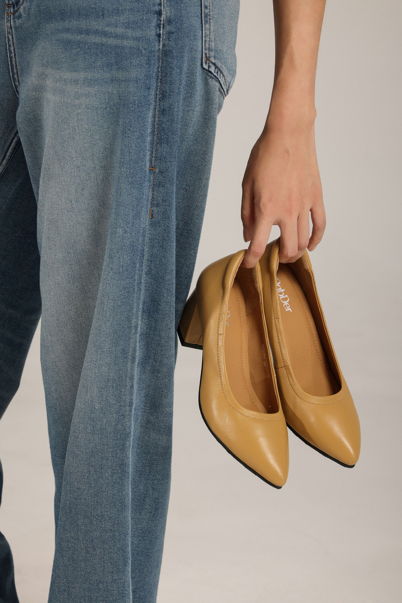 Pointed Toe Wedged Heels
