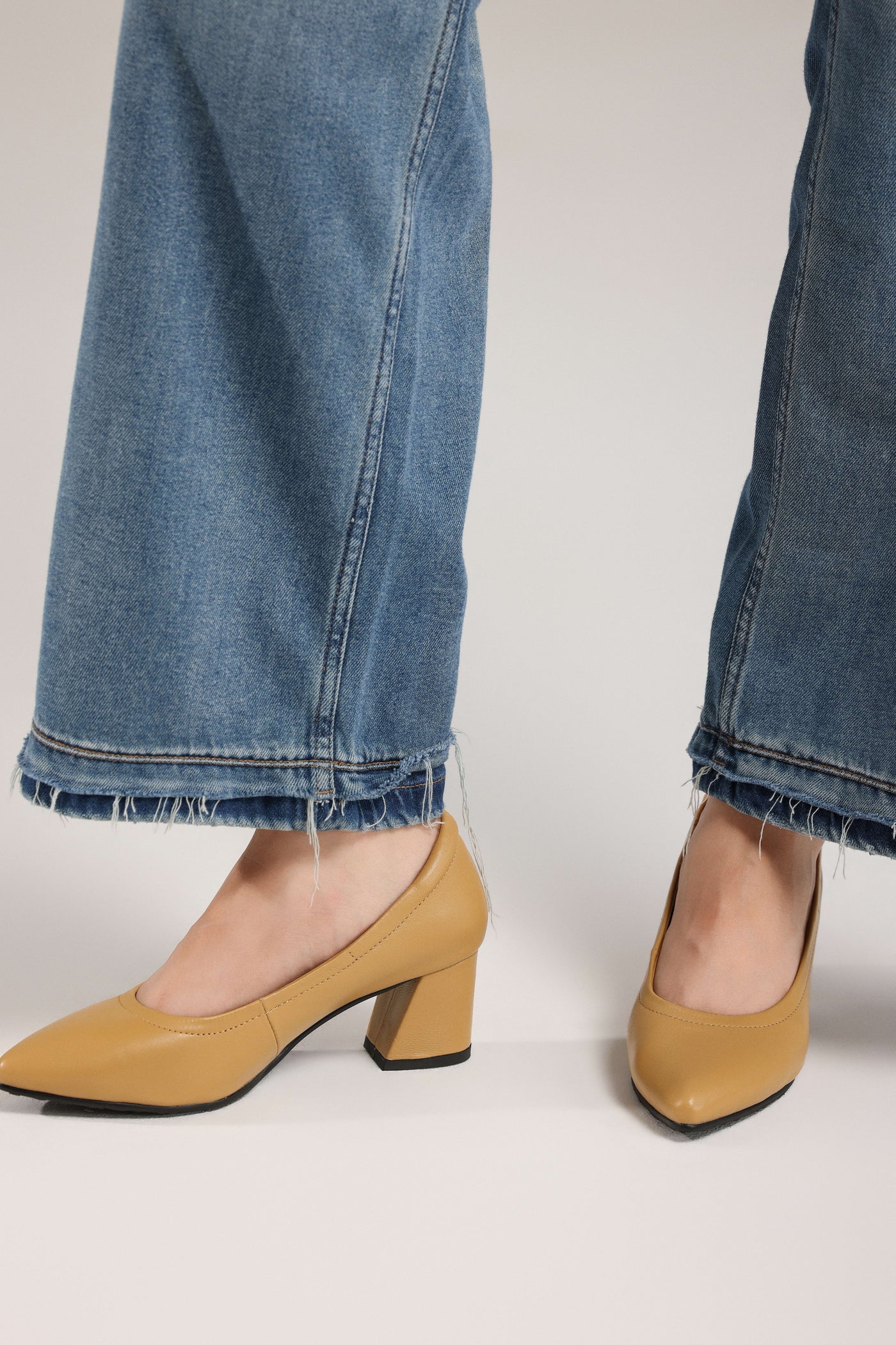 Pointed Toe Wedged Heels