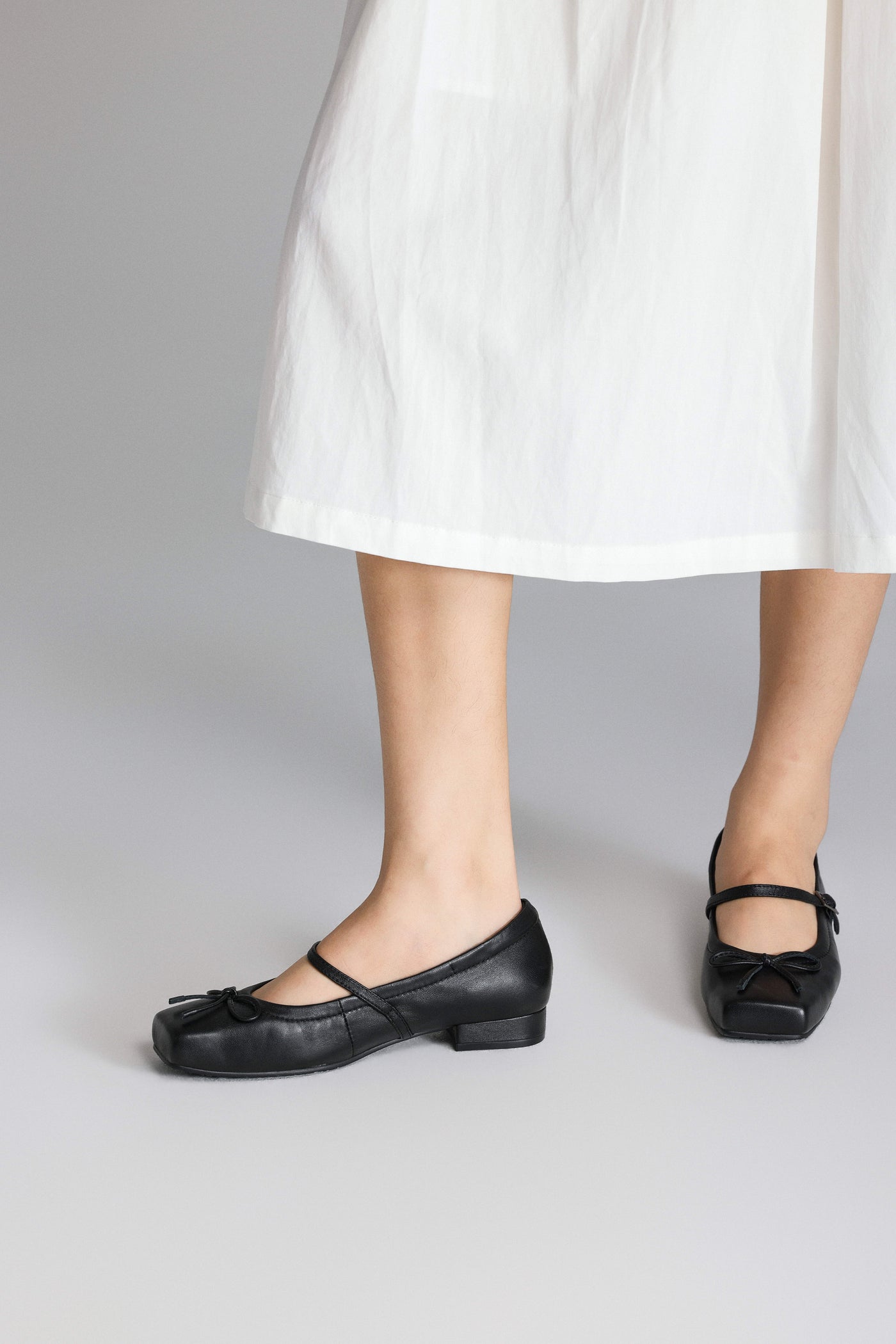 Genuine Leather Square Toe 1.5in Heel Mary Jane