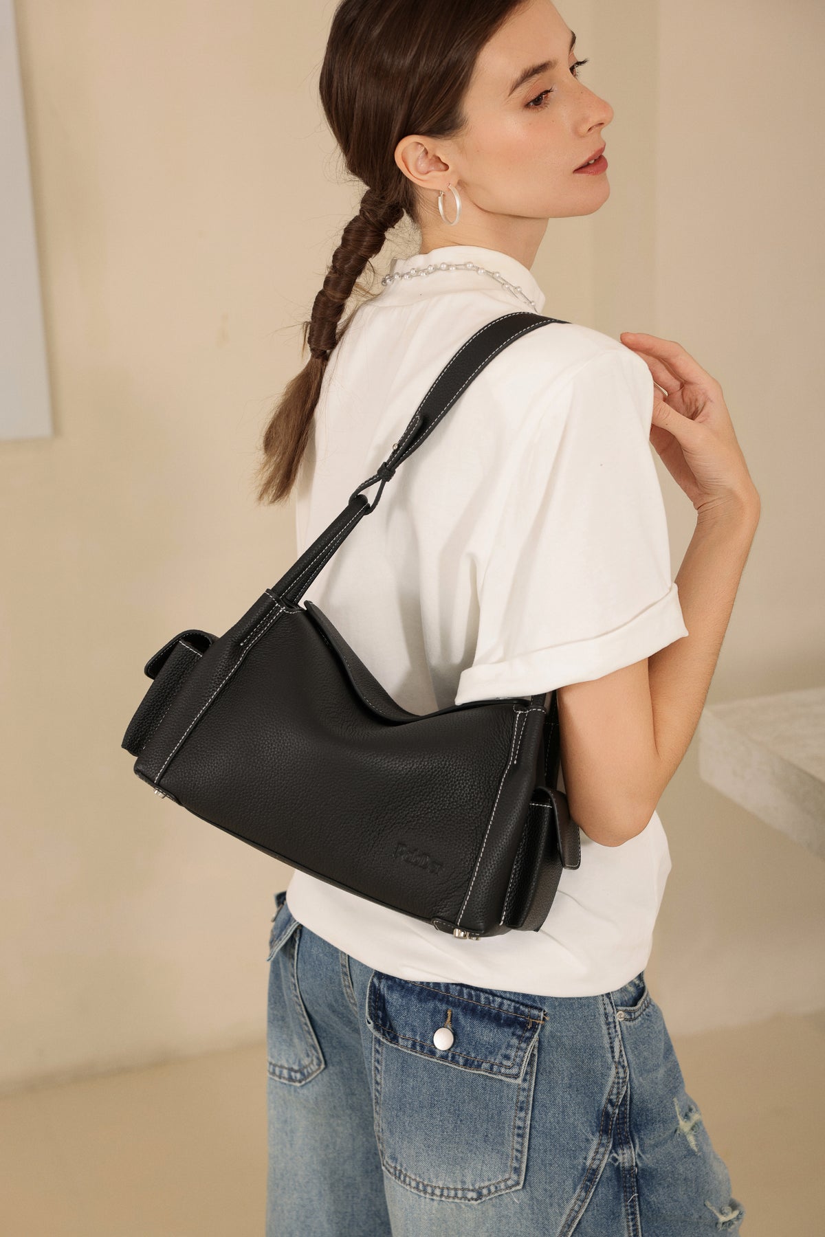 Daria Structured Pebble Leather Purse JY26141