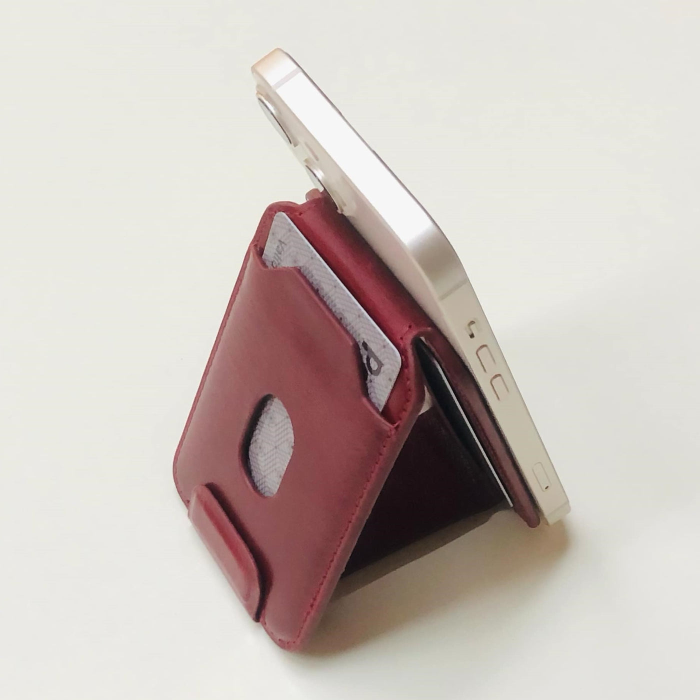 Leather Card Holder With Magnetic Cellphone Attachment Tripod