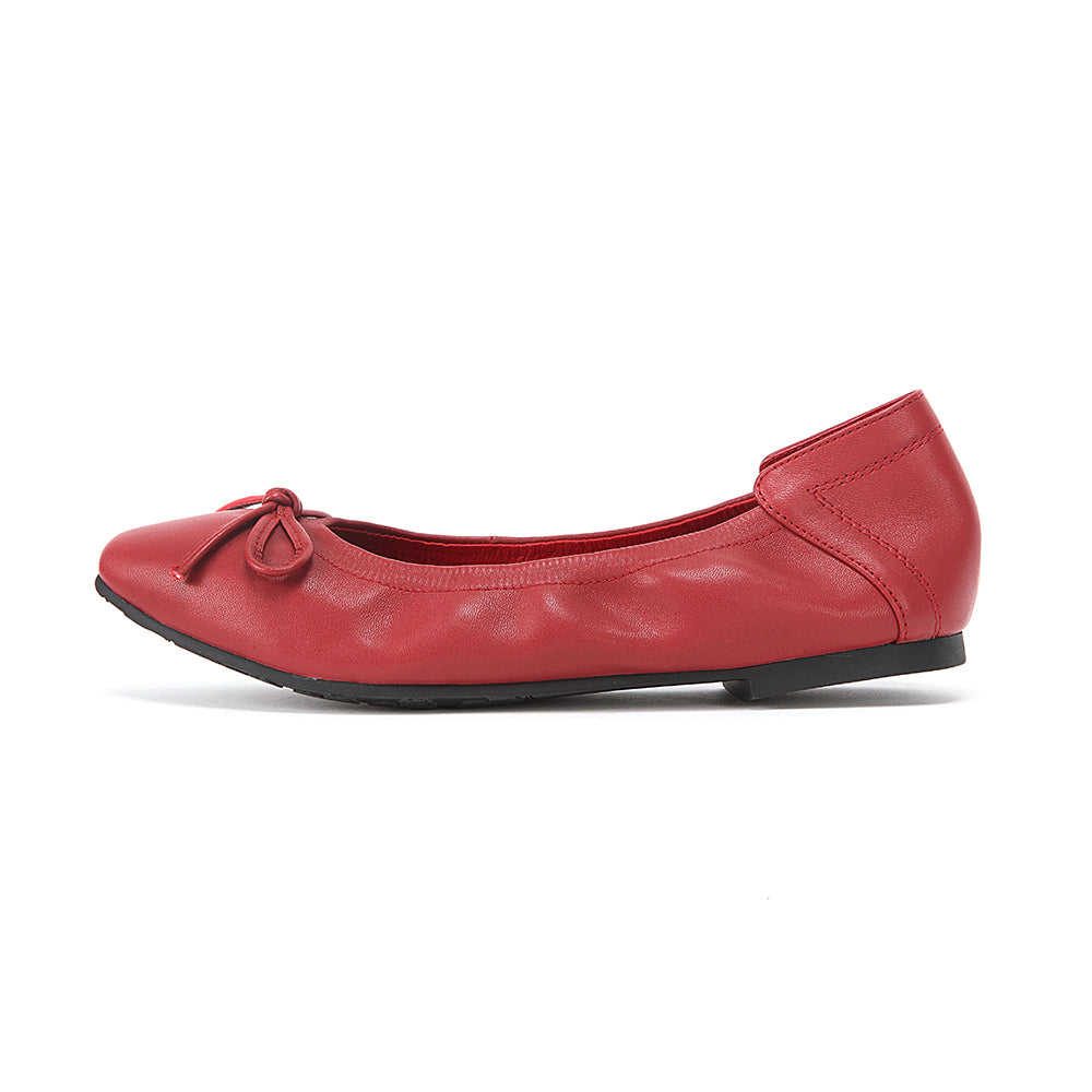 Round toe with soft sole and bow decoration