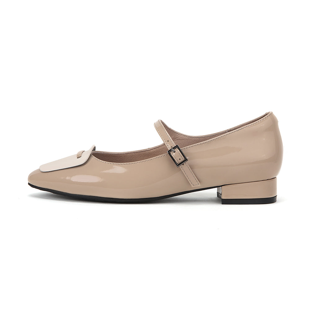 Patent Leather Mary Jane With Metal Décor