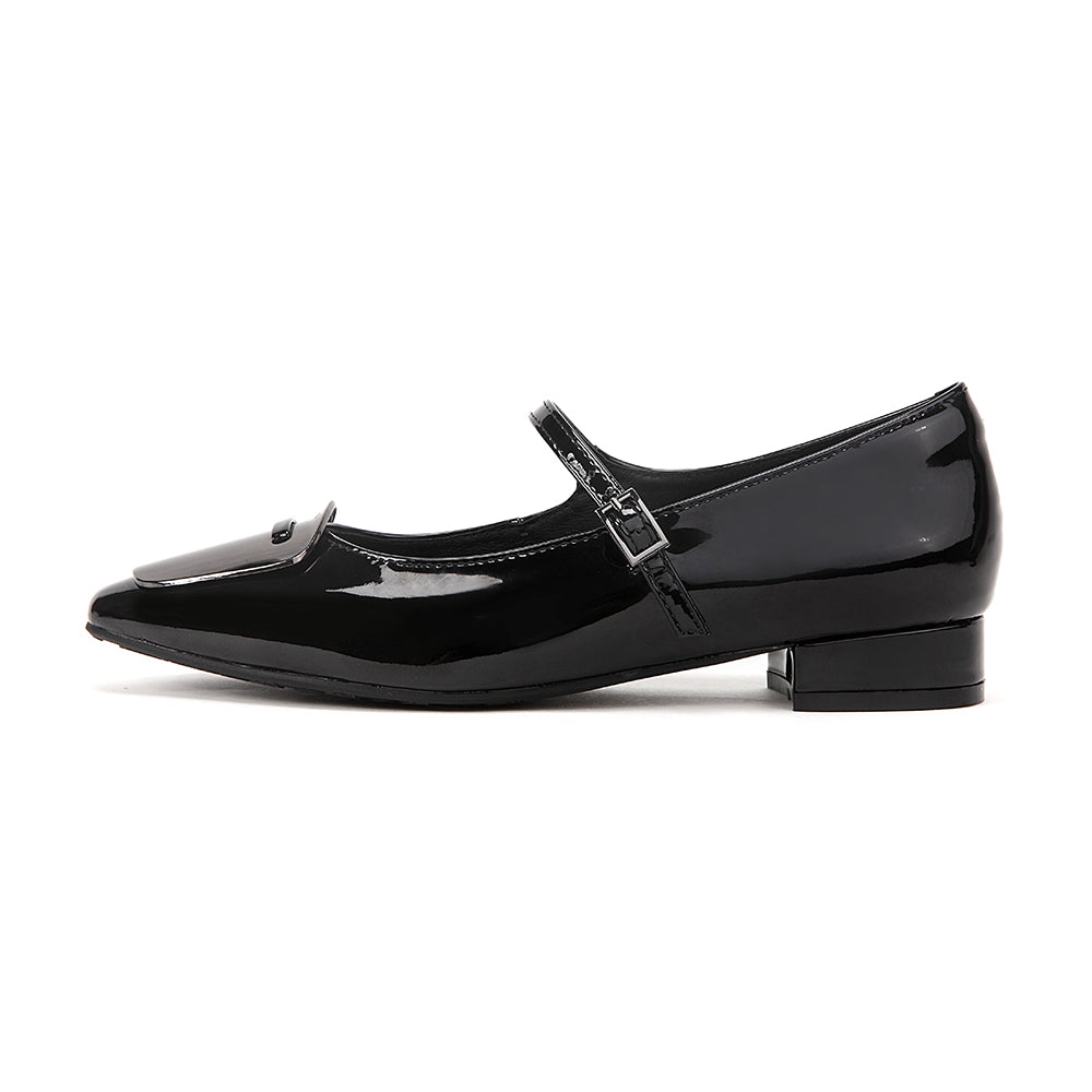 Patent Leather Mary Jane With Metal Décor