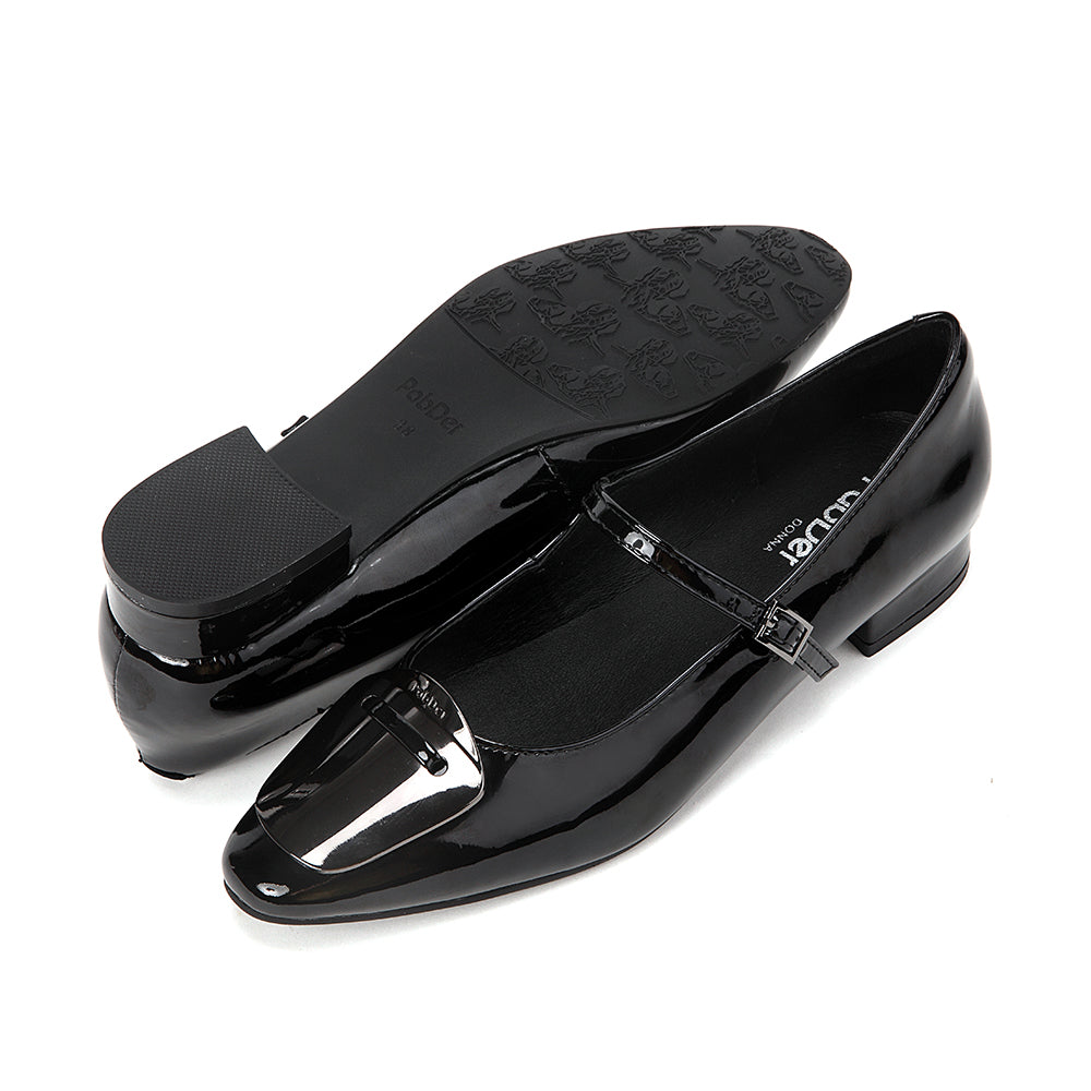 Patent Leather Mary Jane With Metal Décor