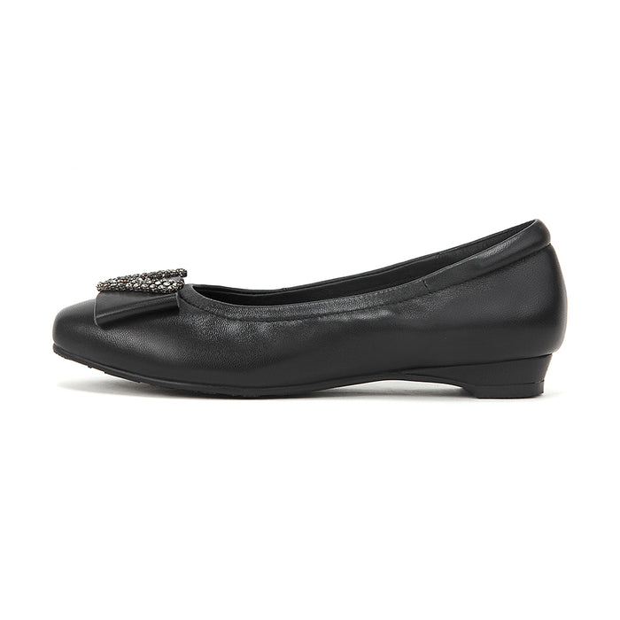 Ladies V-Shape Décor Round Toe Flats