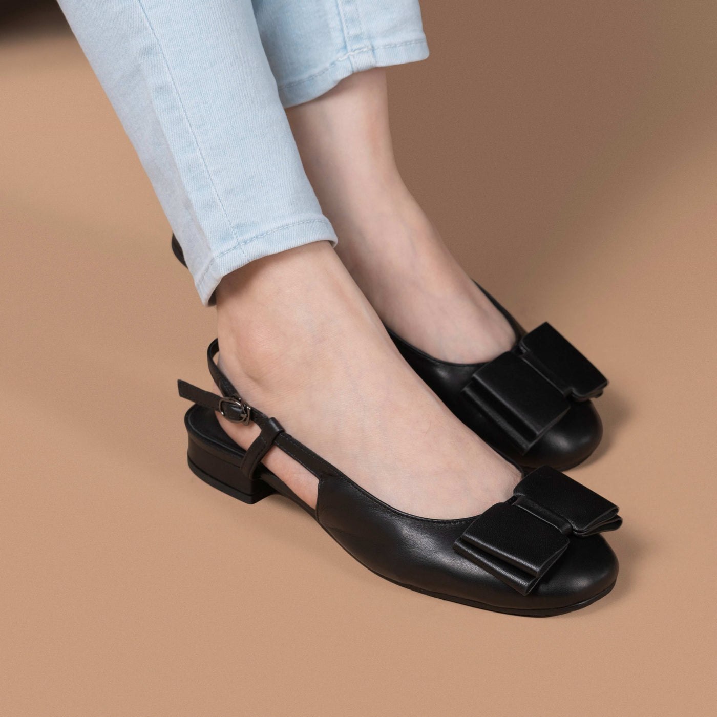 Closed Sling-Back Flat Sandals