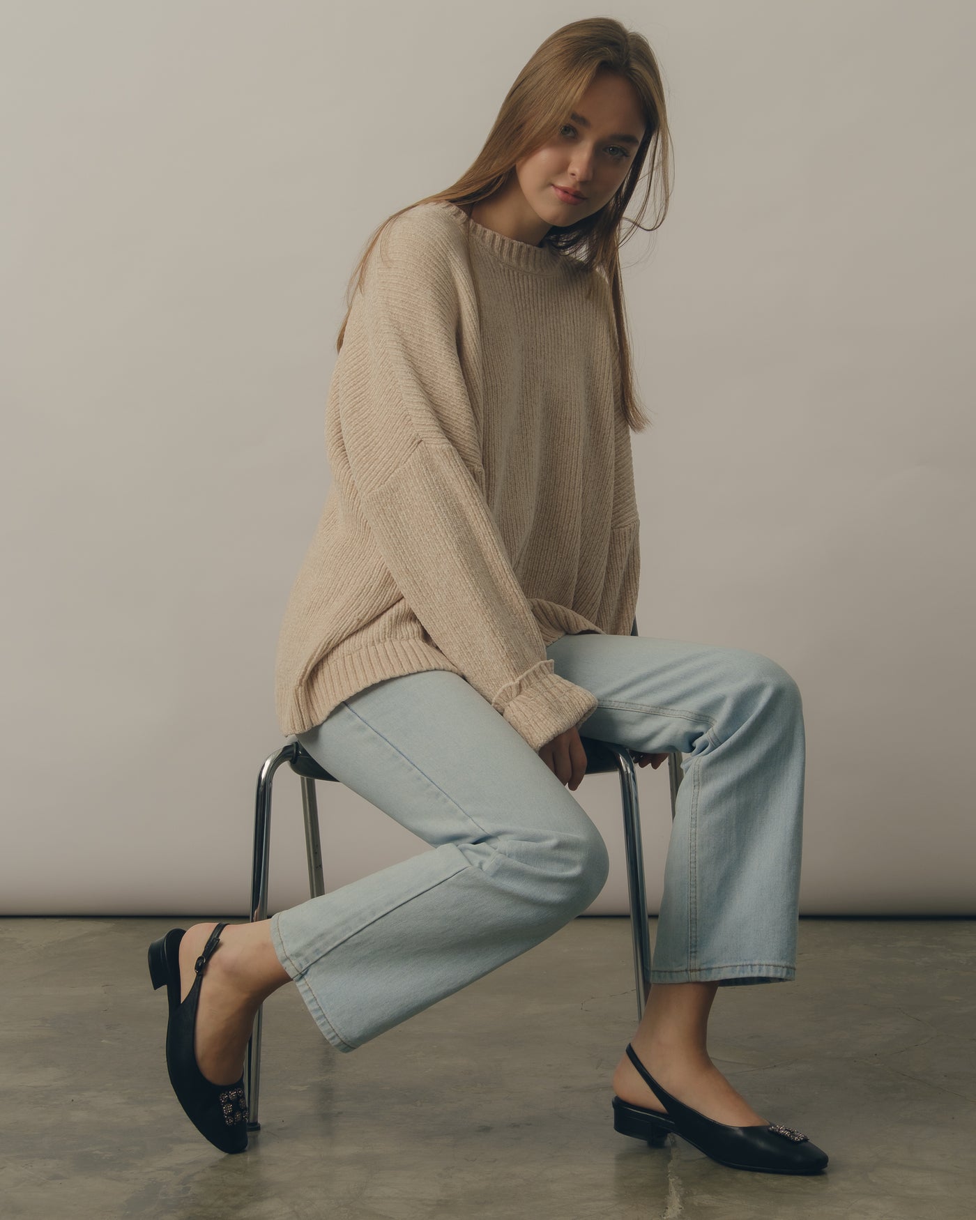 Round Toe Gem Sling-Back