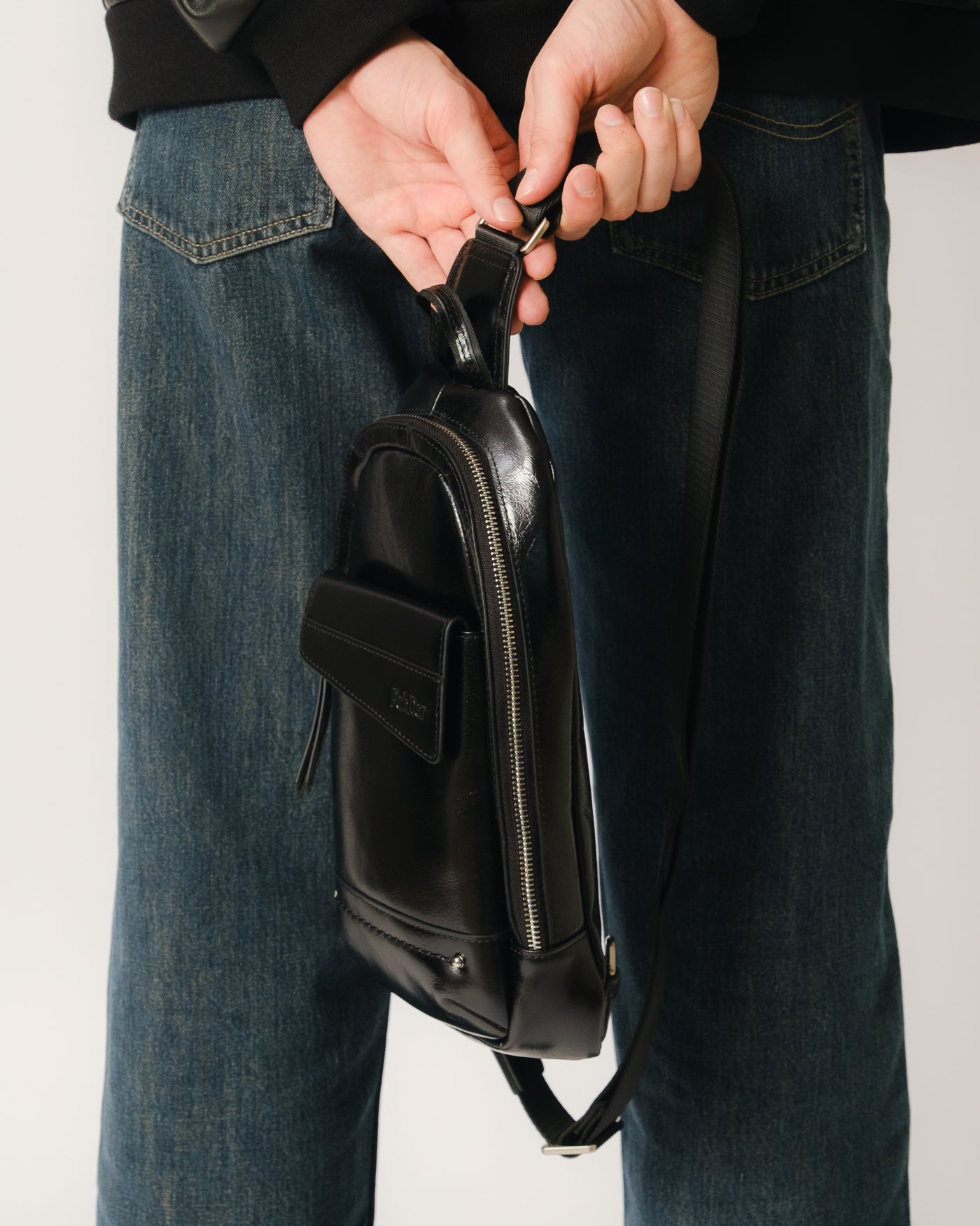 Men's Oval Crossbody Bag