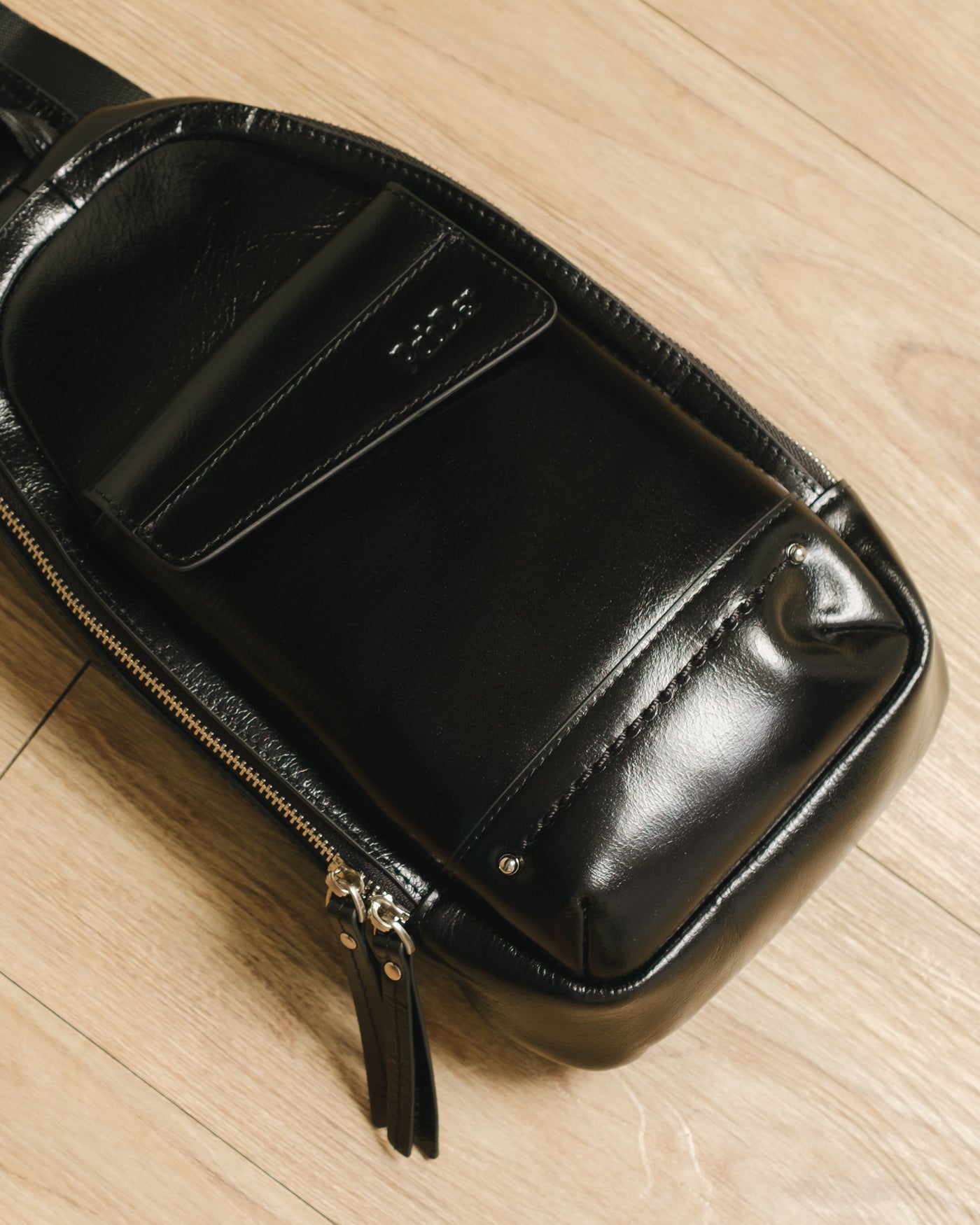 Men's Oval Crossbody Bag