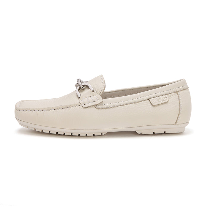 Ladies Loafer With Metallic Chain